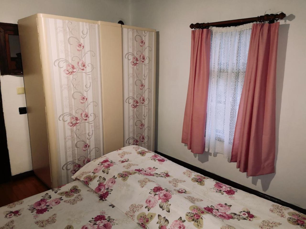 Къща За Гости Ножери Treavna Exterior foto
